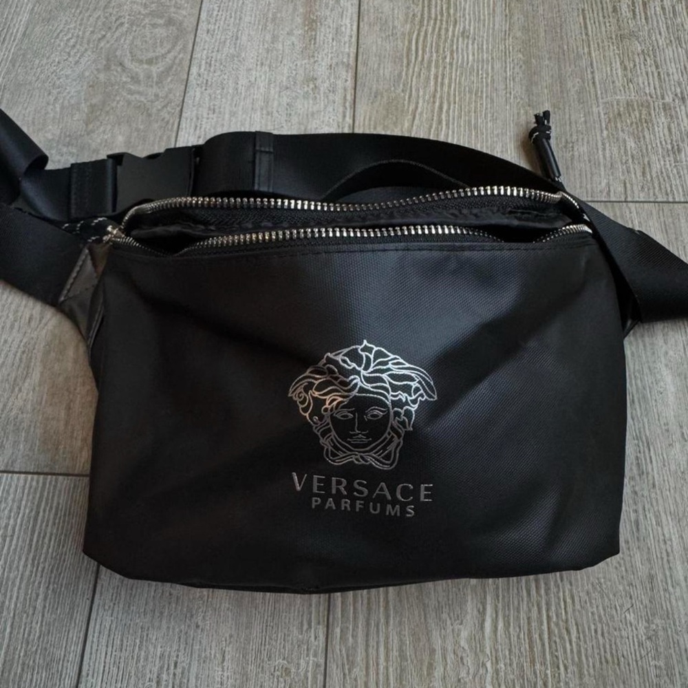 Versace Parfums✨🖤🩶Black Belt Bag with Silver Details